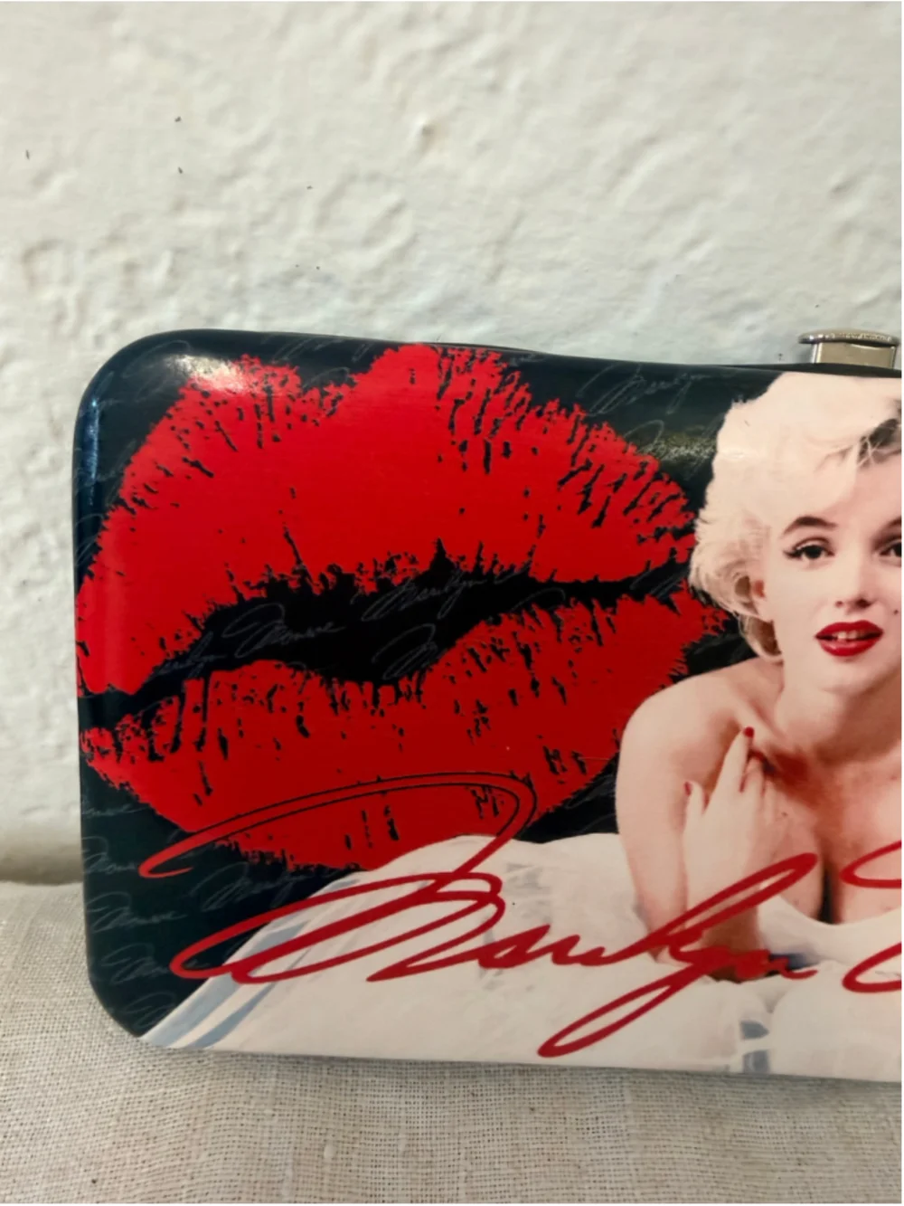 Marilyn Monroe Kissing Lips Women’s Wallet Clutch Billfold